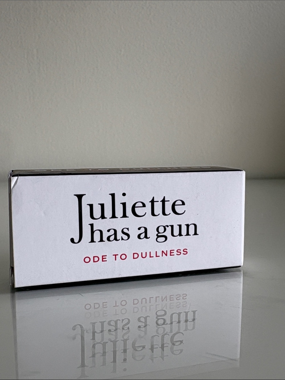 $5💕 JULIETTE HAS A GUN Ode to Dullness